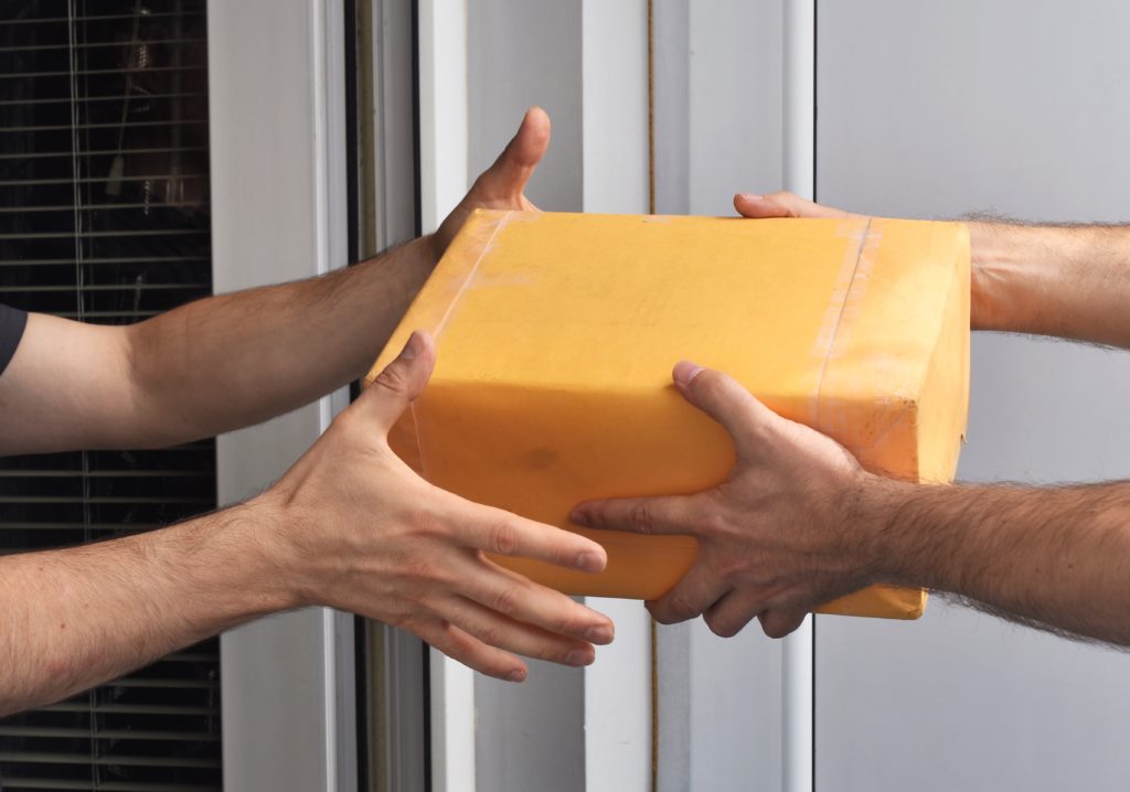 package-delivery-JDQUN63